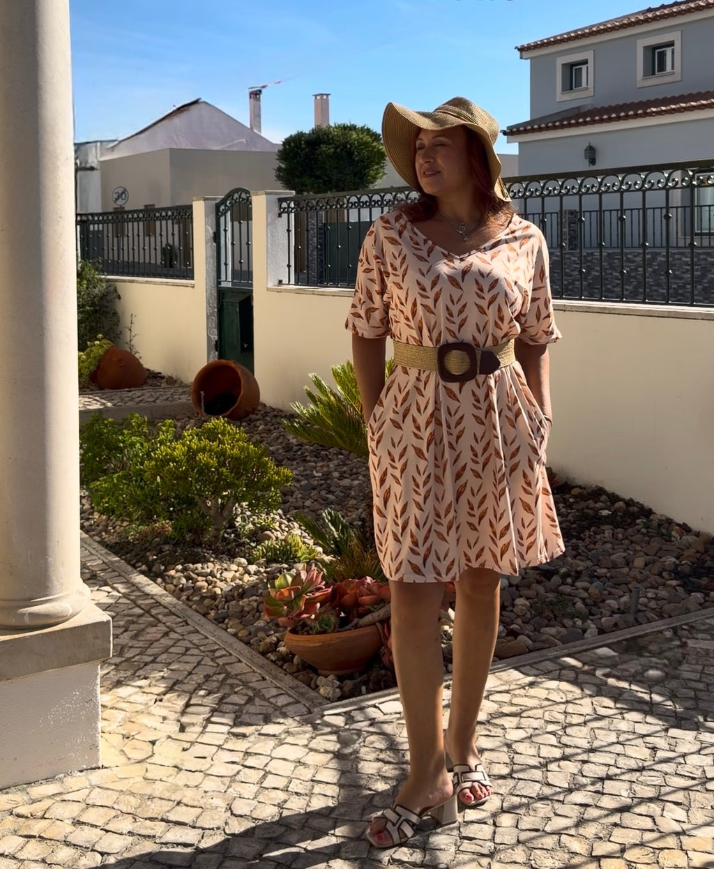 Vestido Curto Plus Size